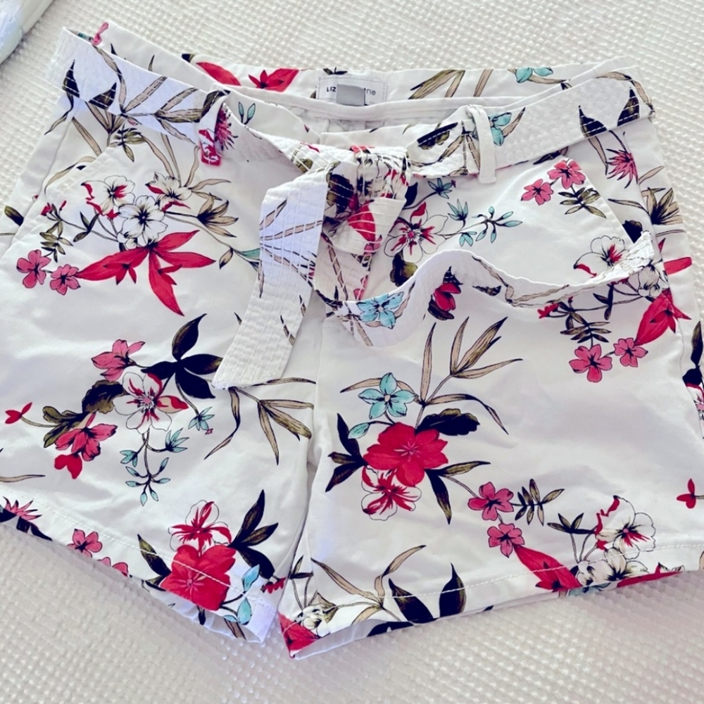 Liz Claiborne Floral Shorts NWT